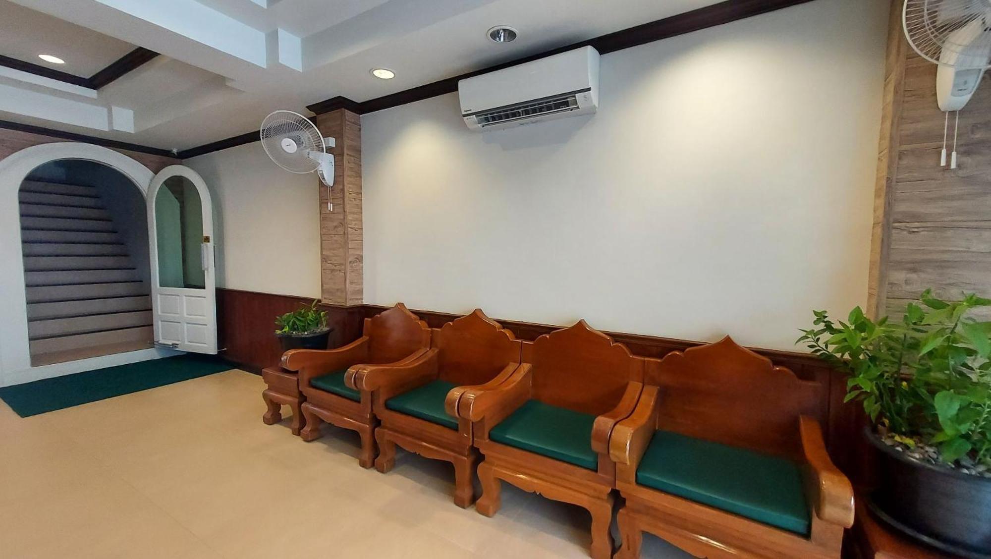 Sawasdee Apartment Patong Exterior photo